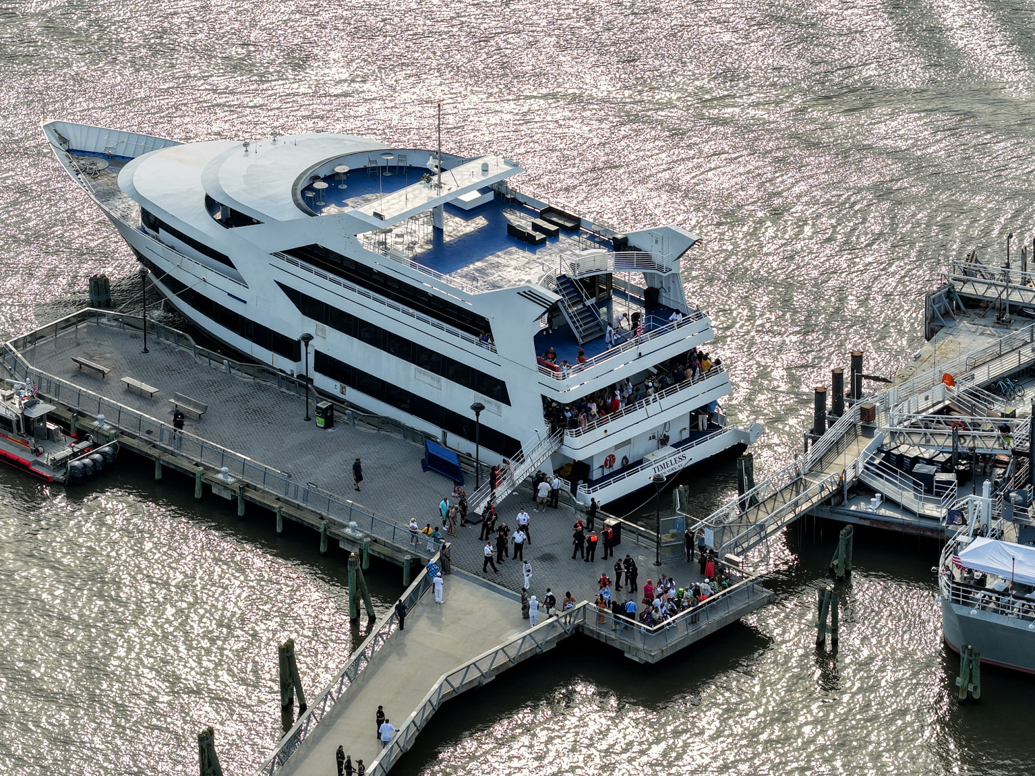 Yacht crashes into Hudson River harbor, injuring dozens