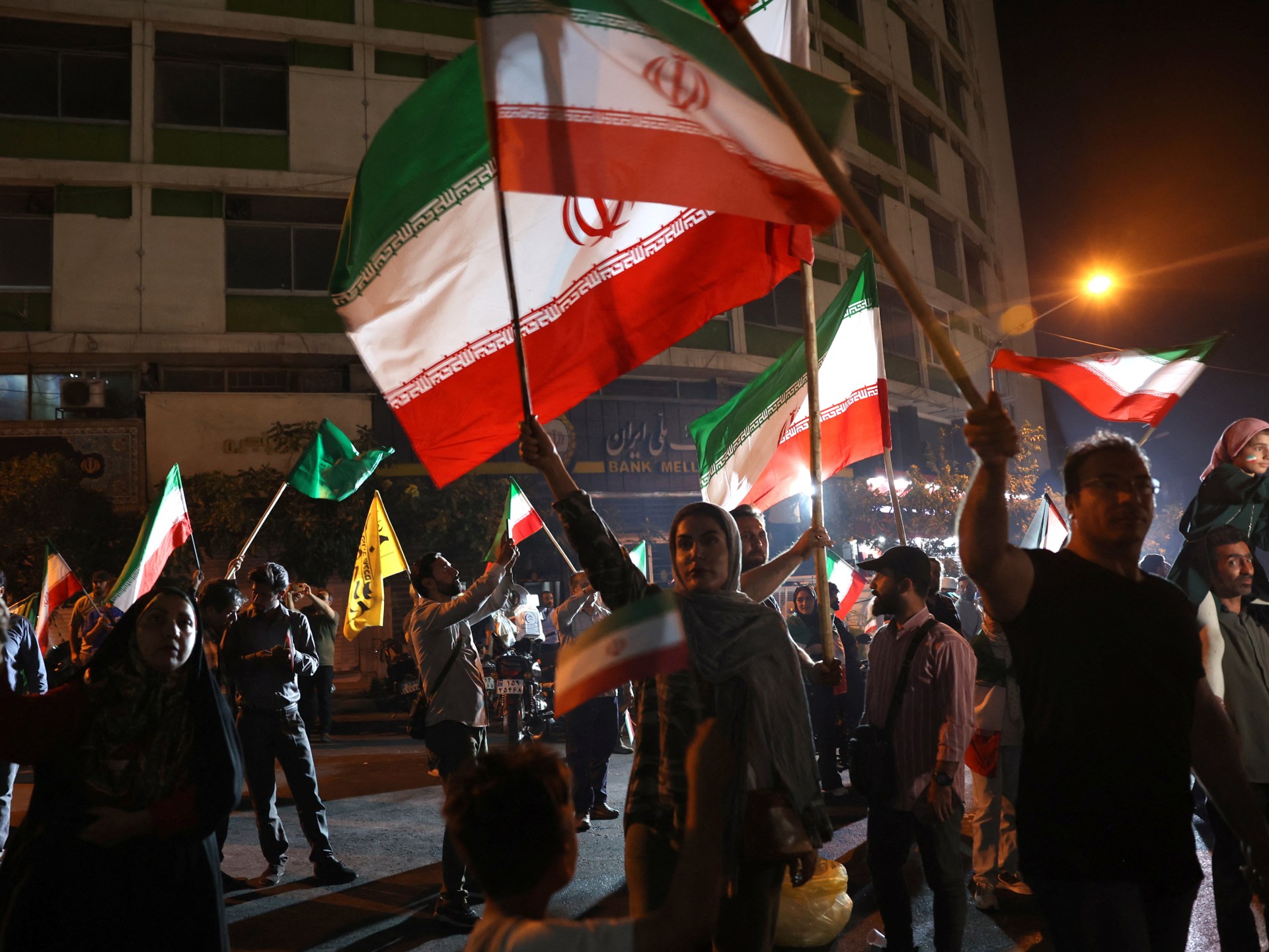 What have countries said about Iran’s strike on a US base in Qatar?