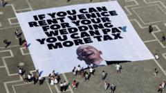 Venice protesters claim victory as Bezos changes wedding venue