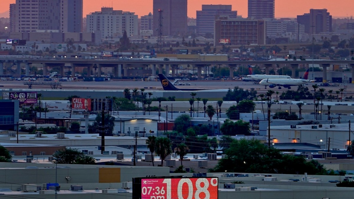 Heatwave poses risks to US power grid
