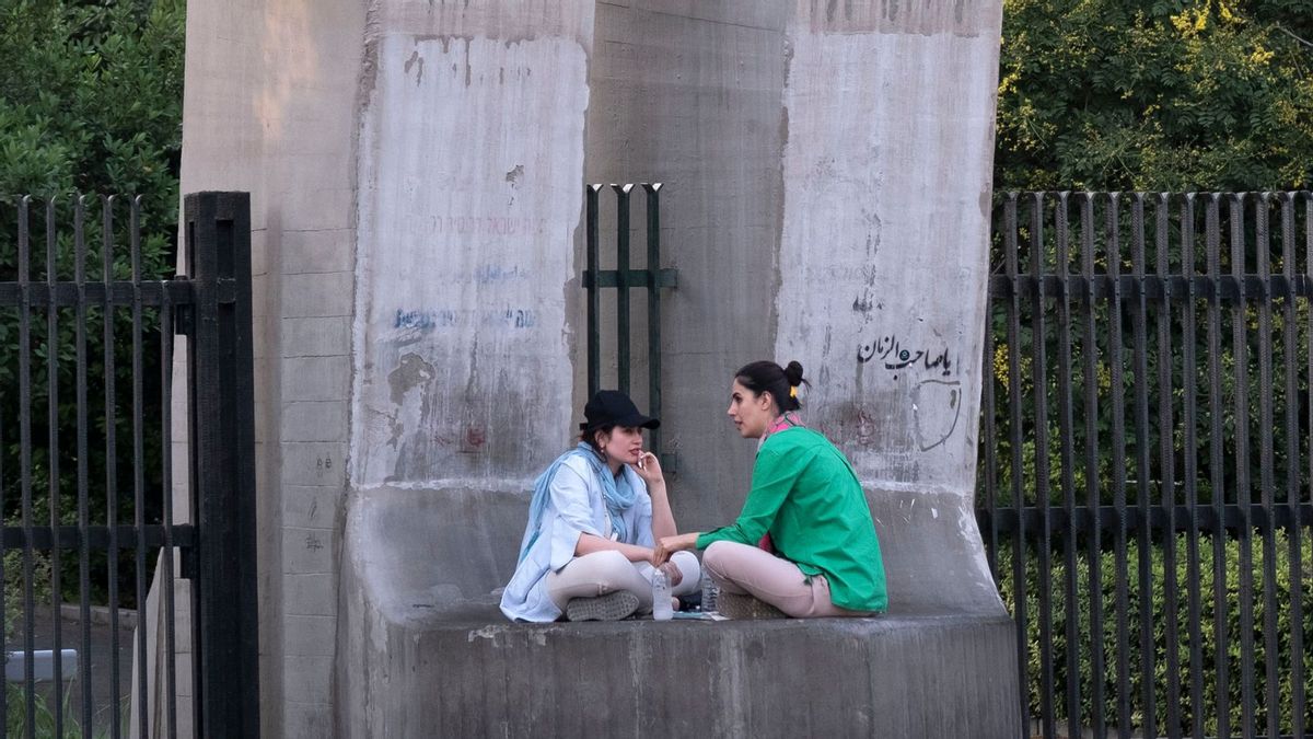 Checking claims about Iran’s female literacy, STEM graduate rates