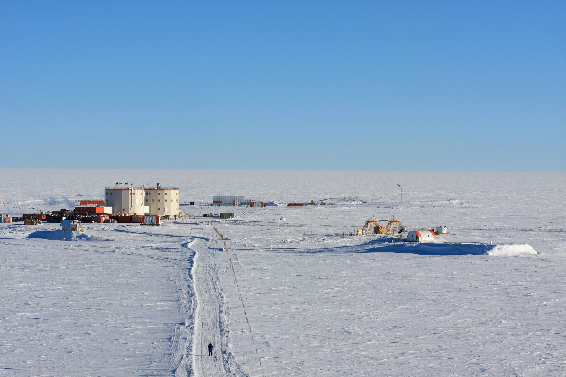 Study shows polar winter challenges men’s muscle mass but not hormone levels