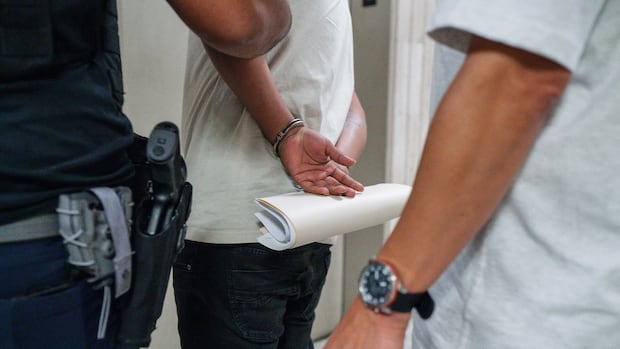 Canadian dies while in ICE custody in Florida, U.S. agency says