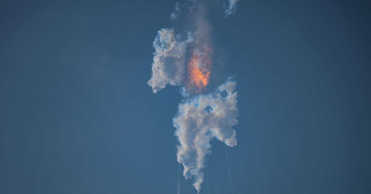 Mexico threatens to sue Musk’s SpaceX over contamination from exploding rockets