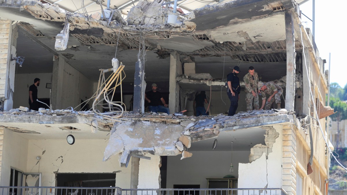 Israeli attacks on southern Lebanon kill three people