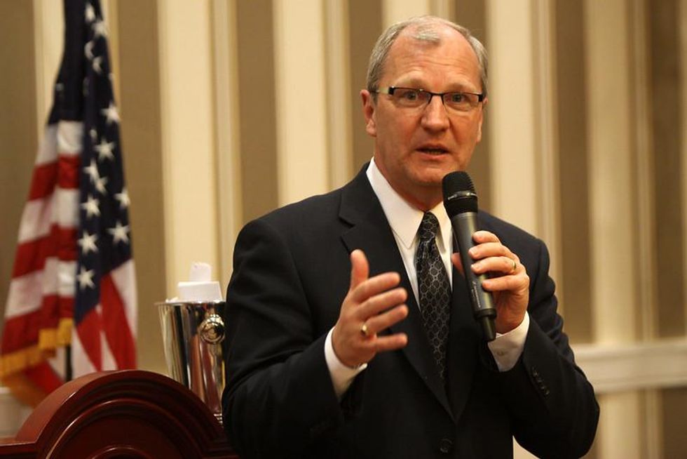 GOP senator’s ‘revealing’ comment raises eyebrows: ‘They want to bamboozle you’