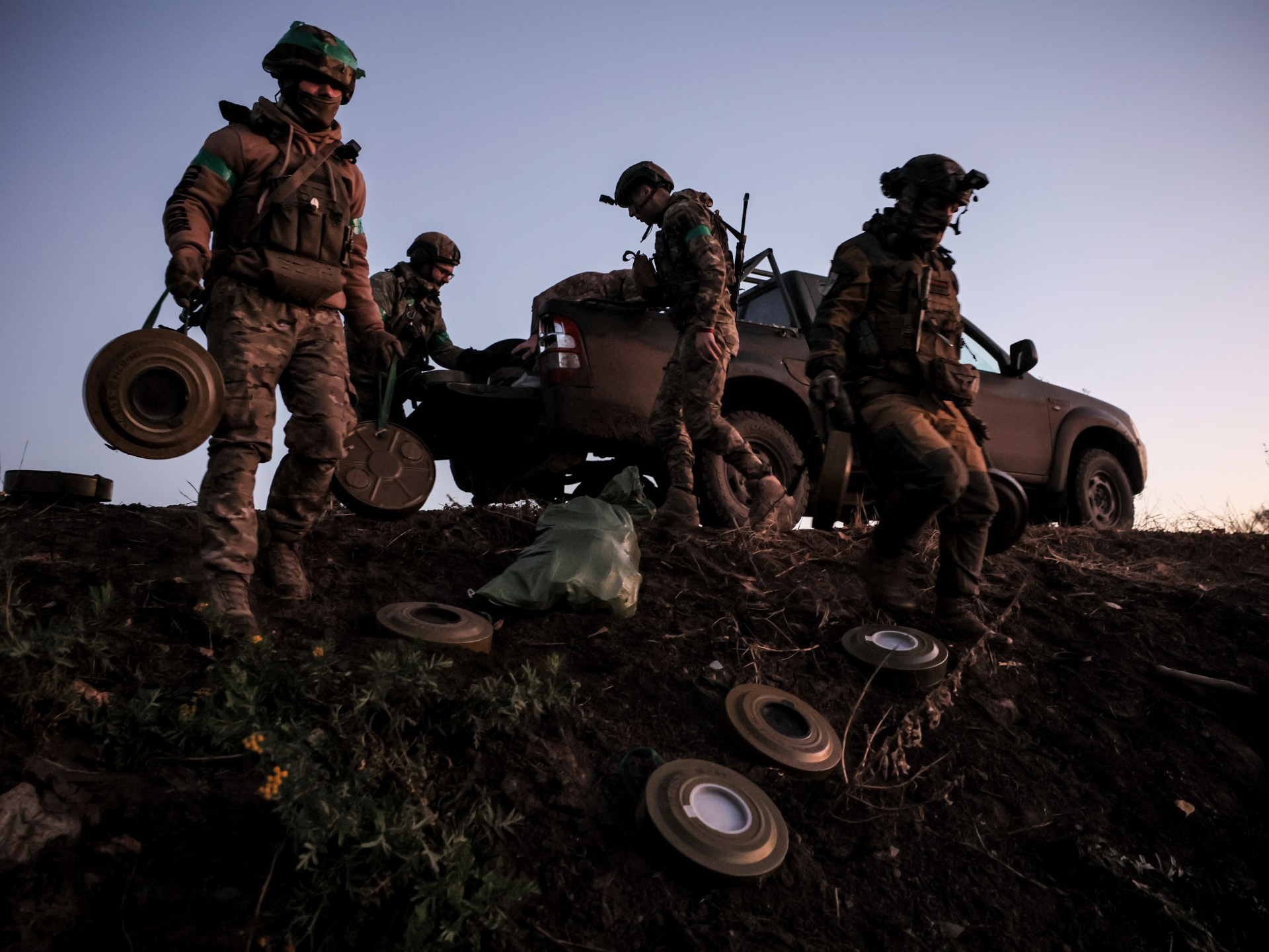 Why is Ukraine withdrawing from the Ottawa Treaty banning landmines?