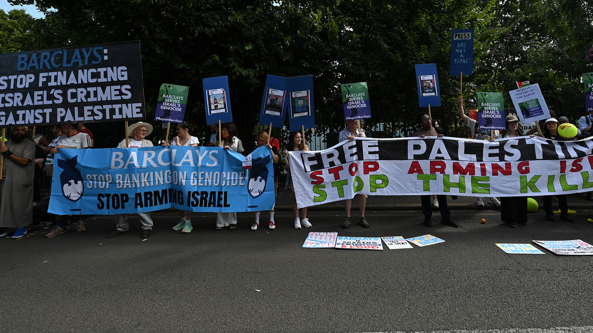 Pro-Palestine protesters at Wimbledon over Barclays sponsorship