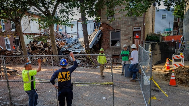Philadelphia explosion kills 1, injures 2 and damages several homes