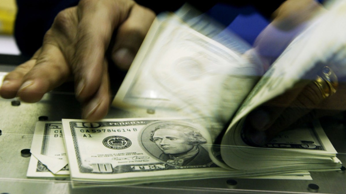 Why is the US dollar falling by record levels in 2025?