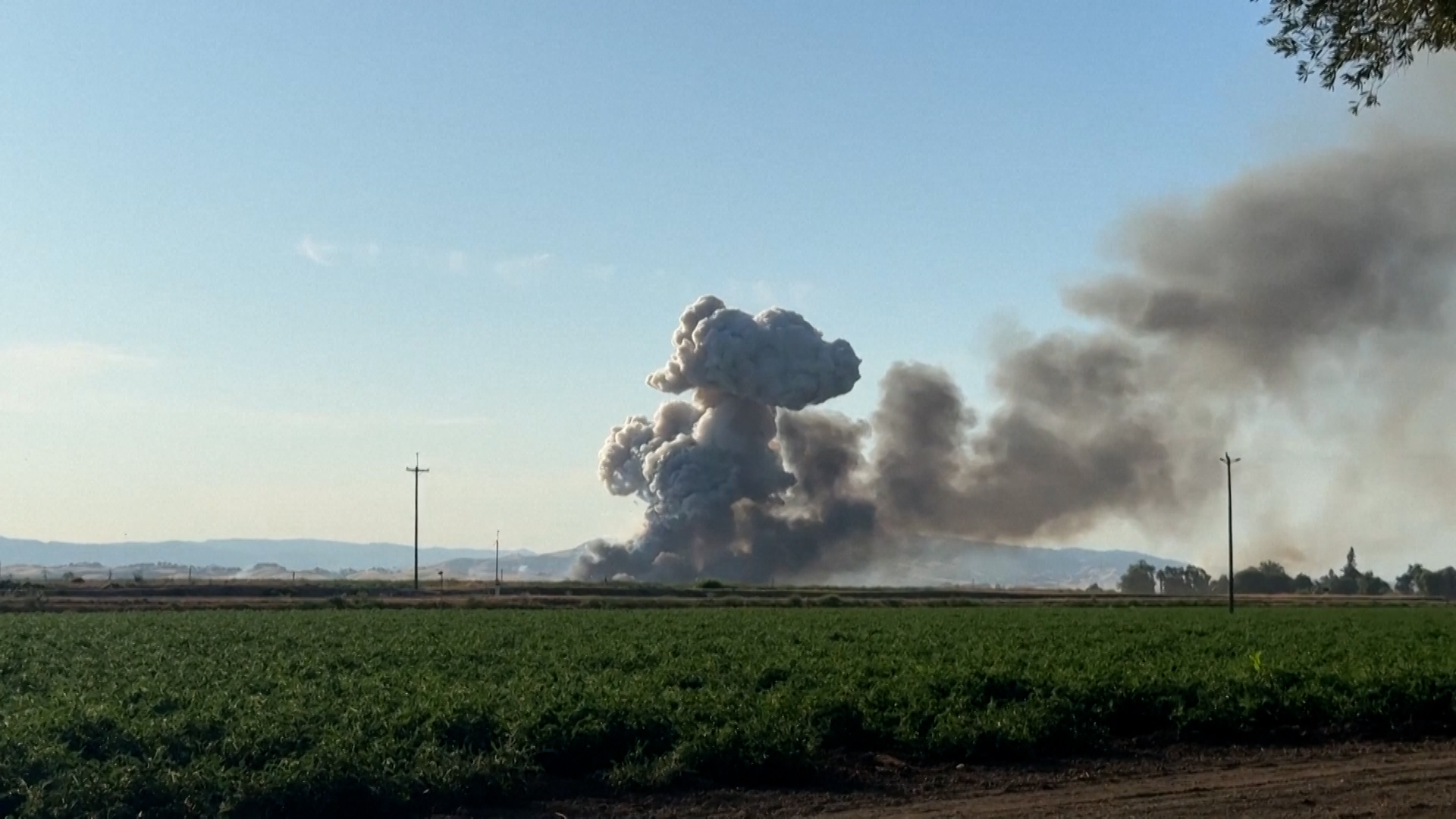 Massive explosion at fireworks warehouse in California