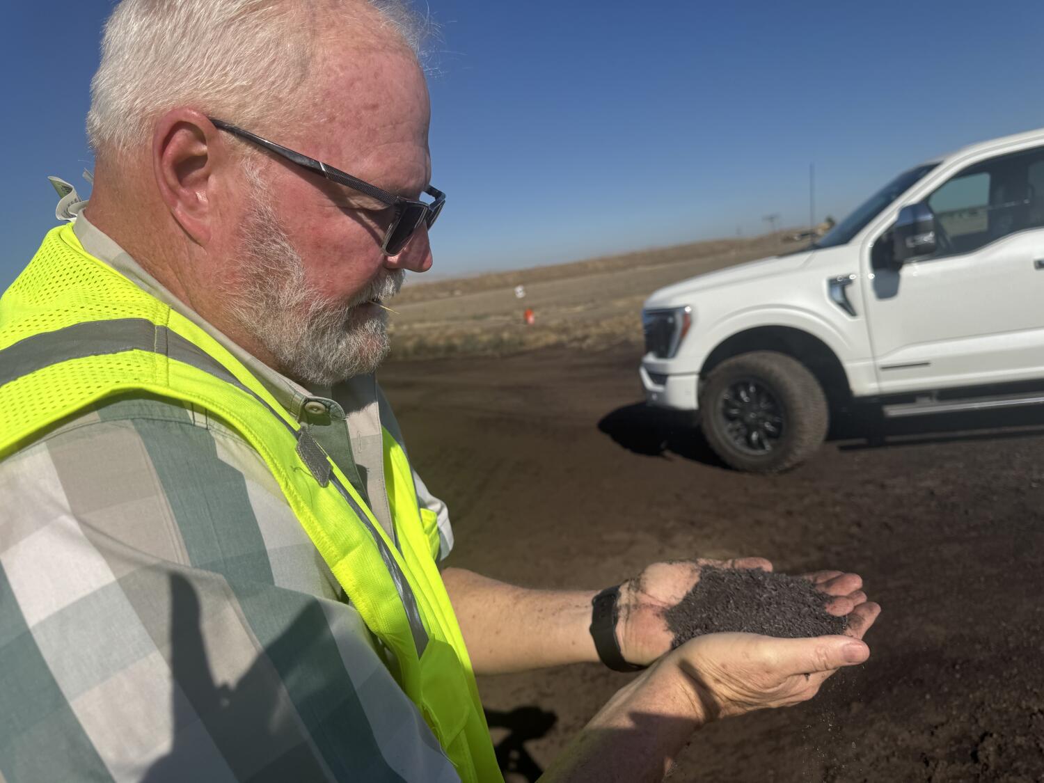 Should bioplastics be counted as compost? Debate pits farmers against manufacturers