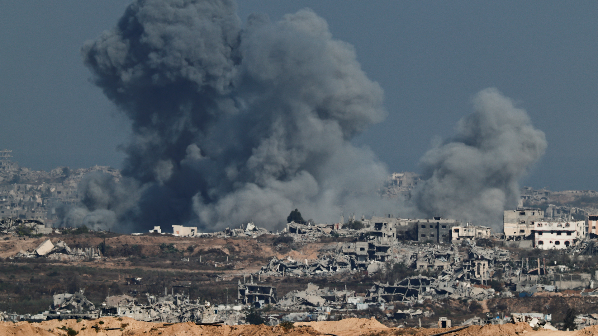 What are the main sticking points in Gaza ceasefire talks?
