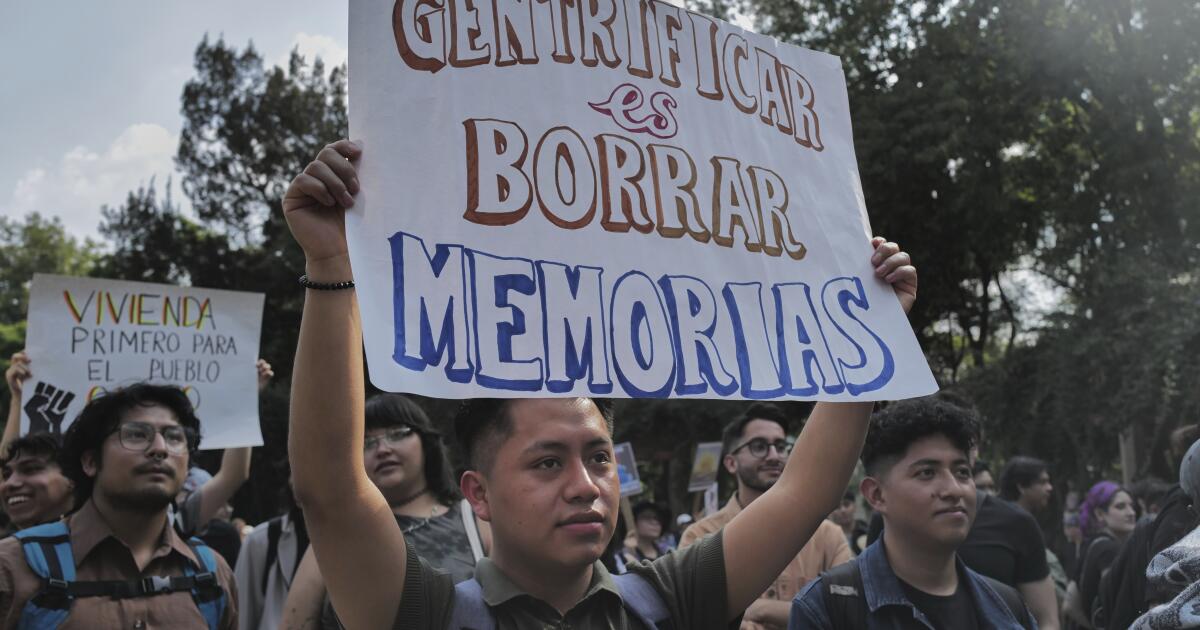 ‘Gringo go home.’ Mexico City protests target Americans, gentrification