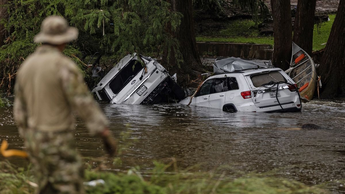 In disasters like the Texas floods, warning people of danger isn’t so simple