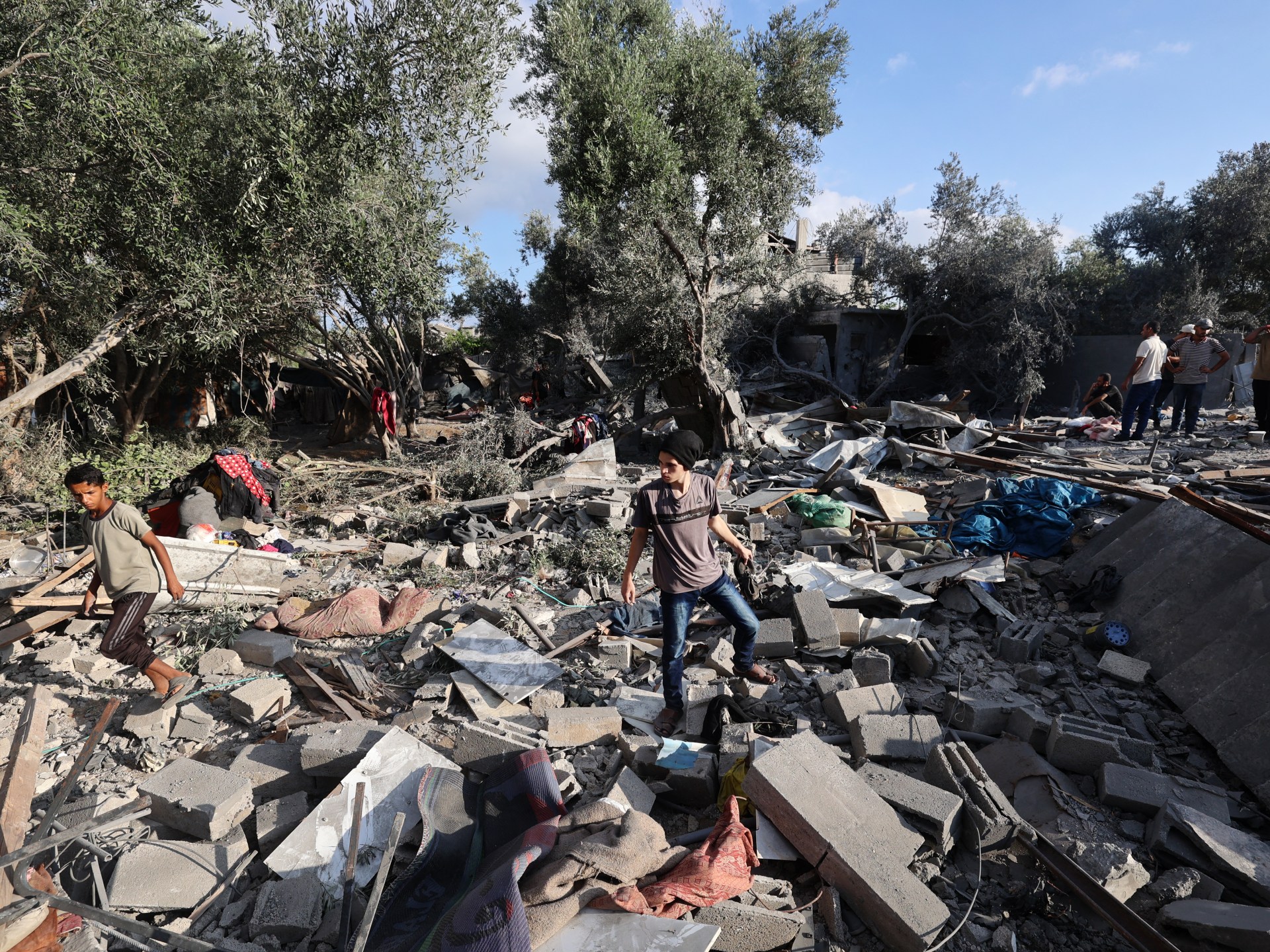 Children collecting water among 59 Palestinians killed by Israel in Gaza