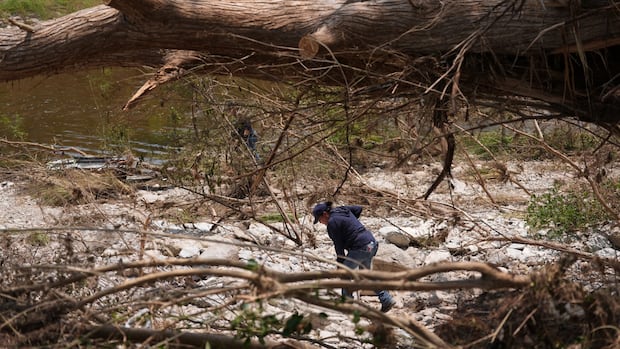 Emergency crews suspend search for flooding victims in central Texas amid new flood warnings