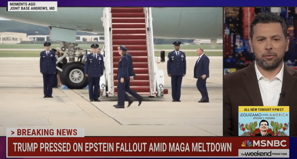 ‘Very bizarre few minutes’ with Trump includes ‘odd statement’ about war: expert