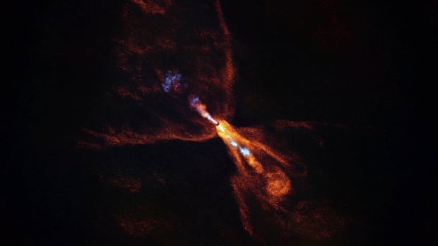 Birth of a solar system: Astronomers observe early planet formation for 1st time