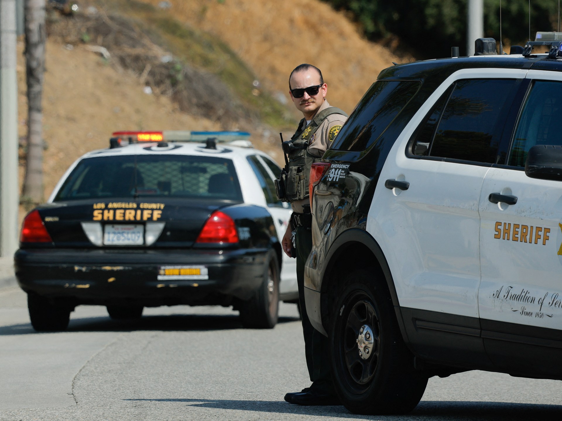 Explosion at Los Angeles police training centre kills three officers
