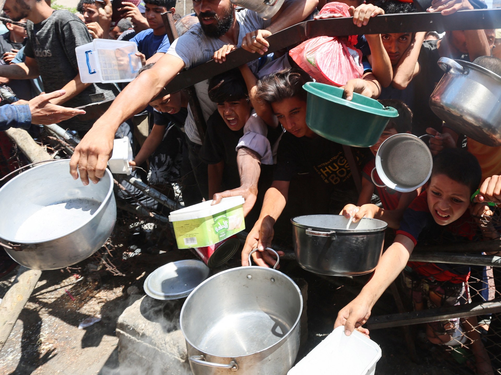 Israeli forces kill 92 aid seekers in Gaza as 19 people starve to death