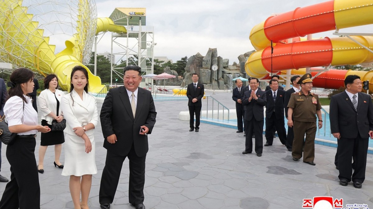 South Korea mulls allowing individual tours to North Korea as tensions ease