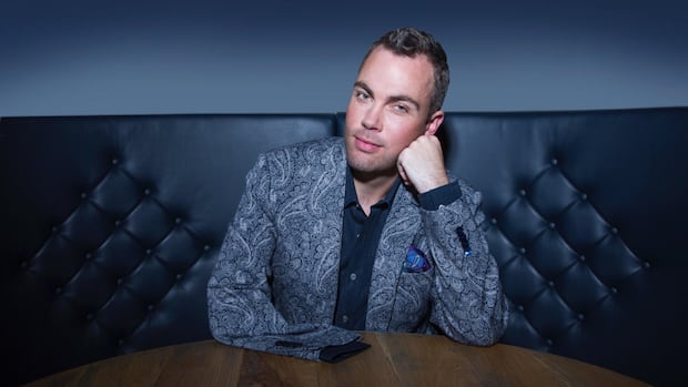 One-handed British pianist is carrying forward the legacy of those who came before him