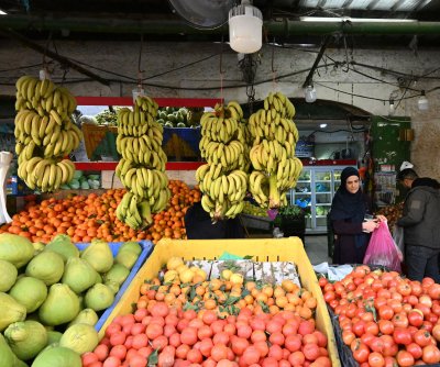 Eat better to better, Columbia researcher suggests in cookbook