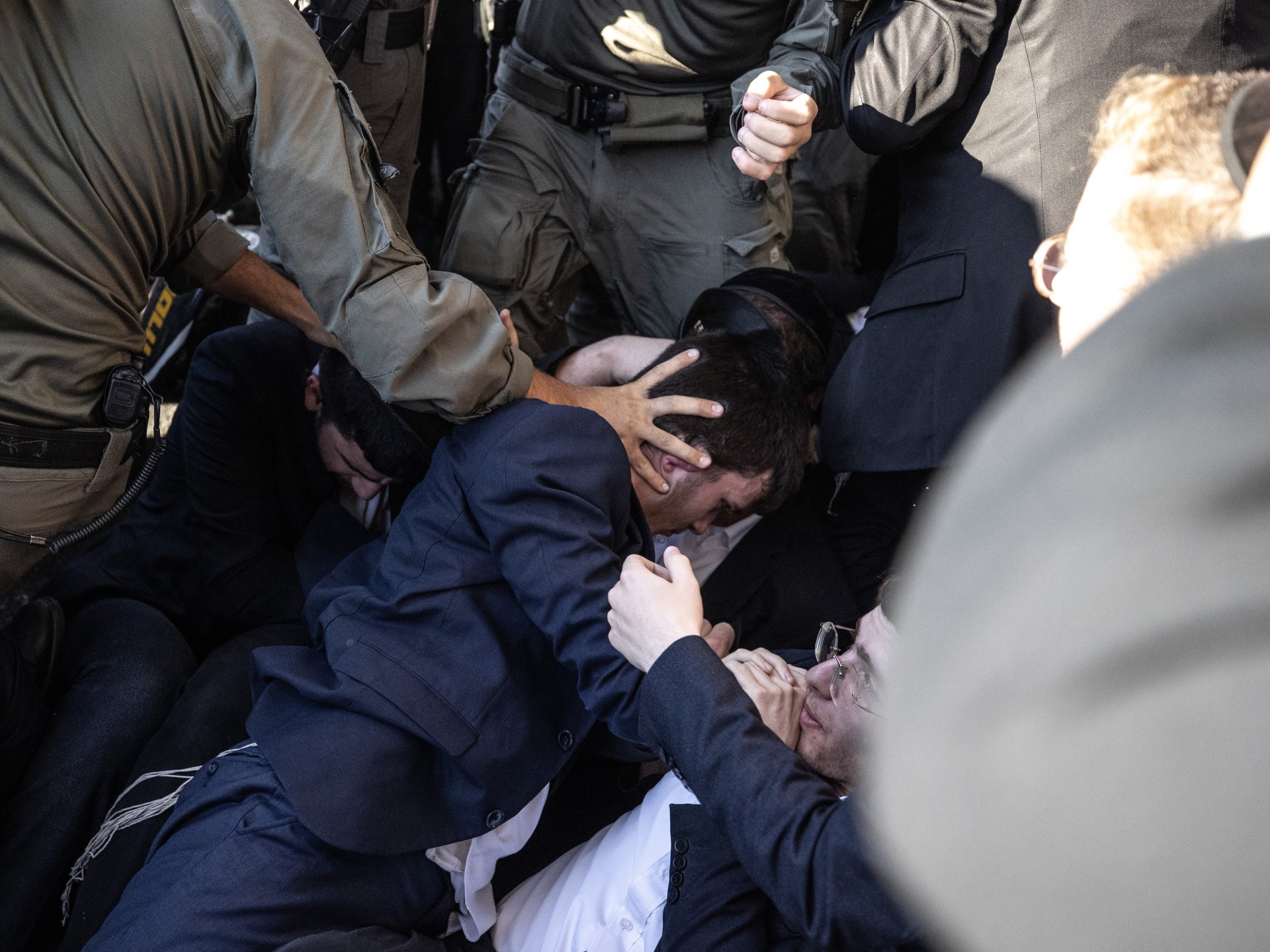 Ultra-Orthodox Jews, Israeli police scuffle in West Jerusalem