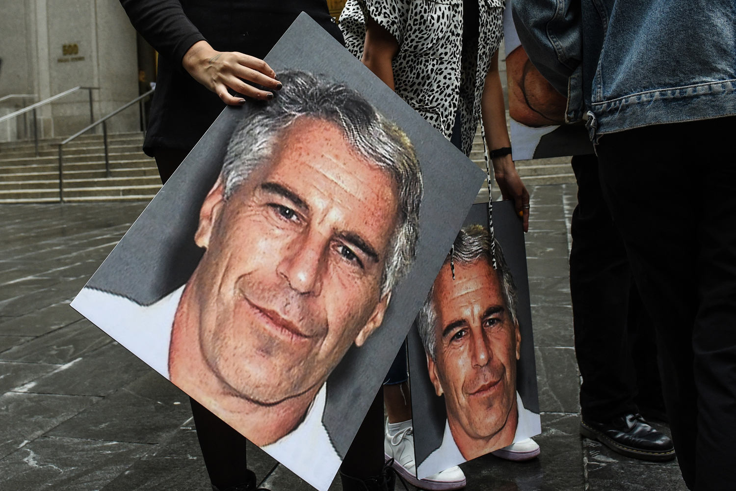 As lawmakers leave Washington, Democrats declare an ‘Epstein recess’: From the Politics Desk
