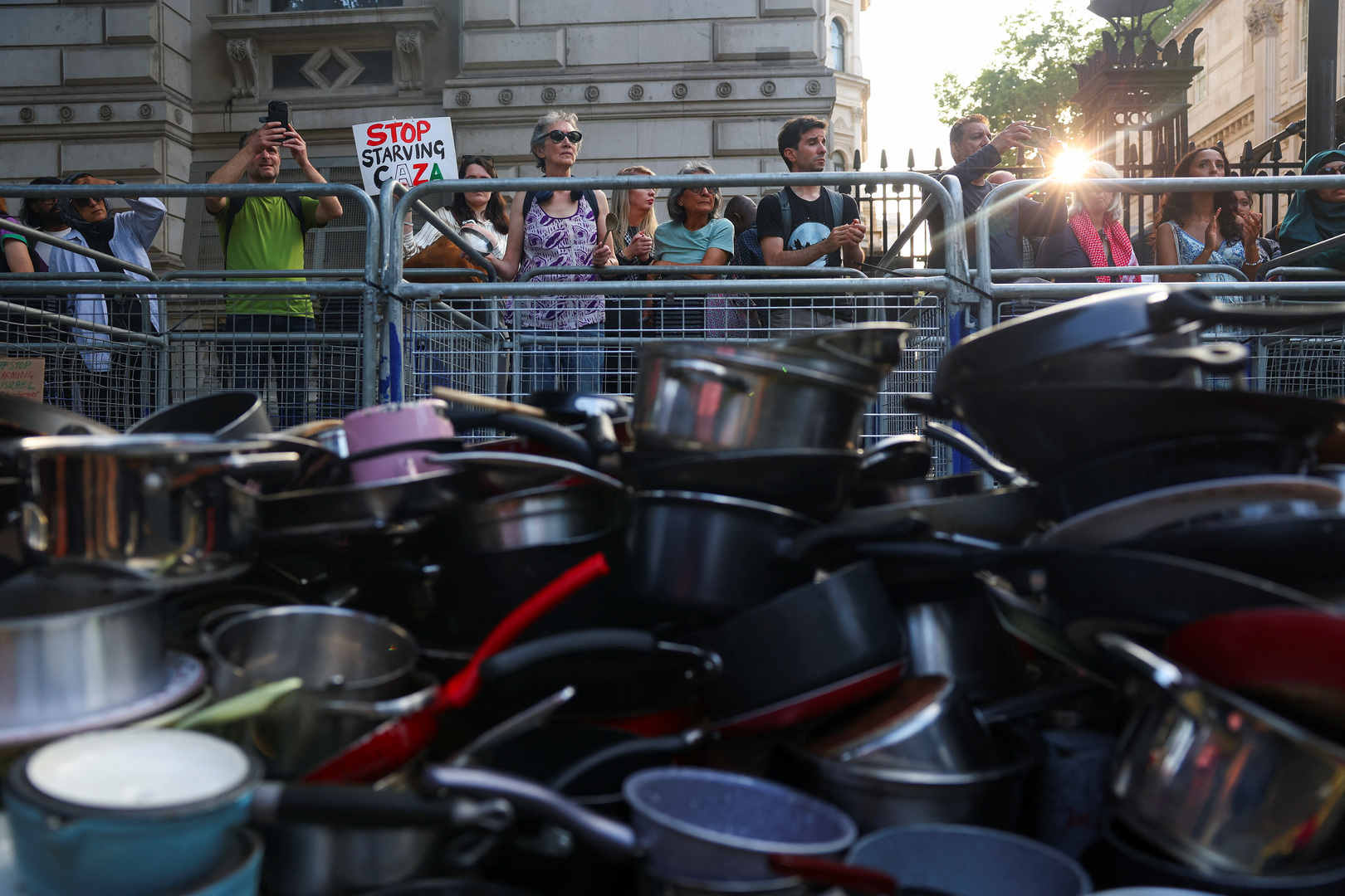 Hundreds bang pots, pans in London in Gaza hunger crisis protest