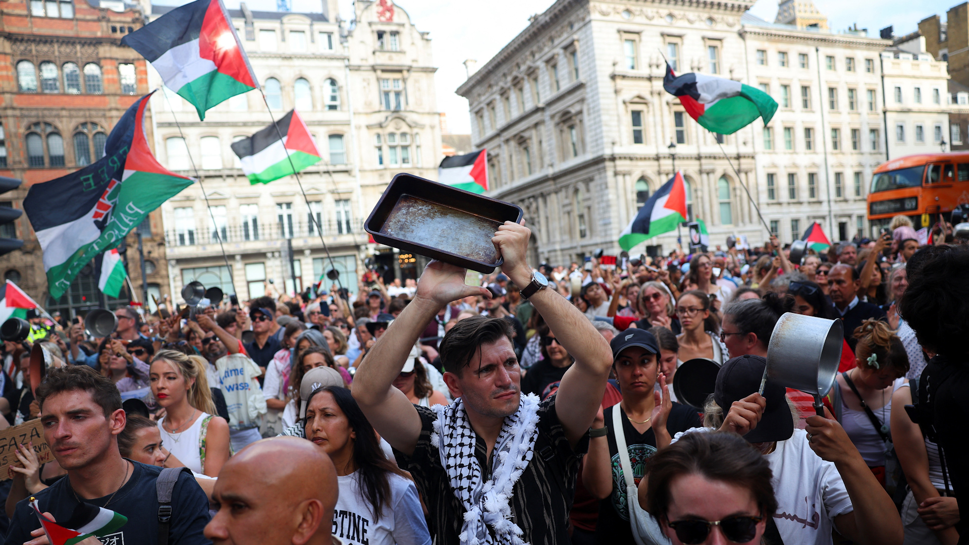 France’s decision to recognise Palestine ups pressure on UK’s Starmer