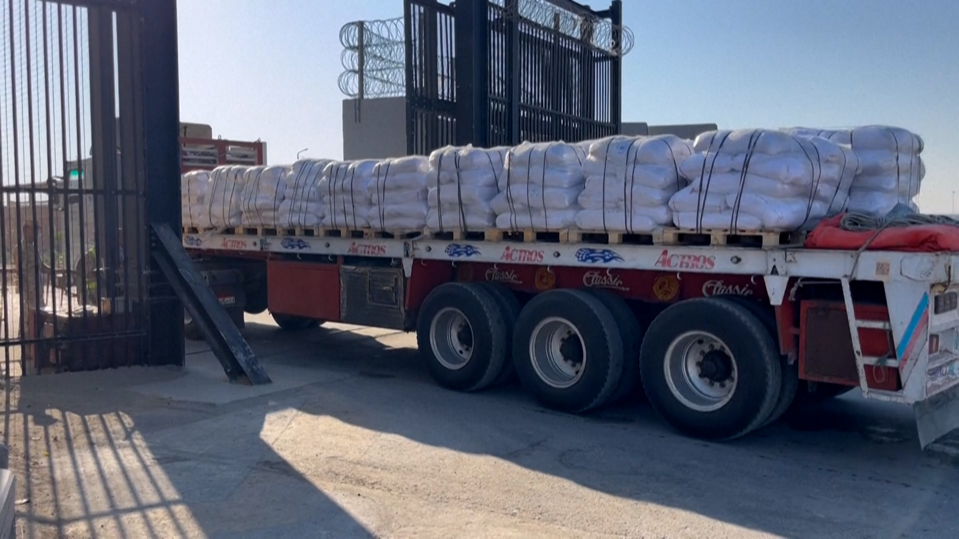 Video: Israel drops aid on Gaza after months of forced starvation