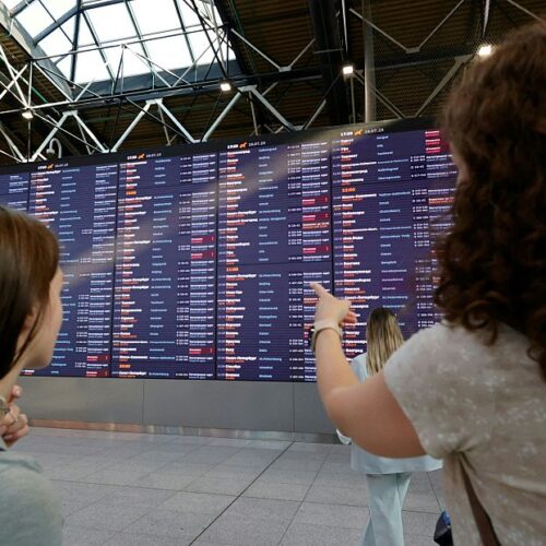 Pro-Ukrainian hackers take credit for attack that snarls Russian flight travel