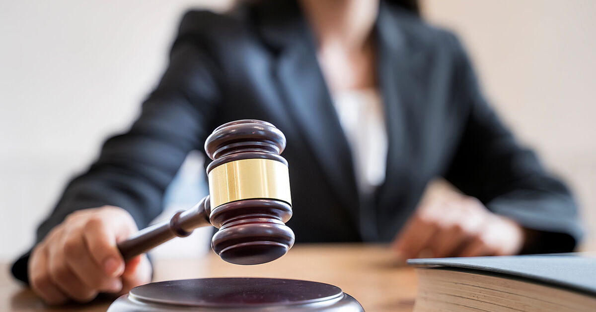 Judge blocks Trump from denying federal grant money to shelters that serve trans people