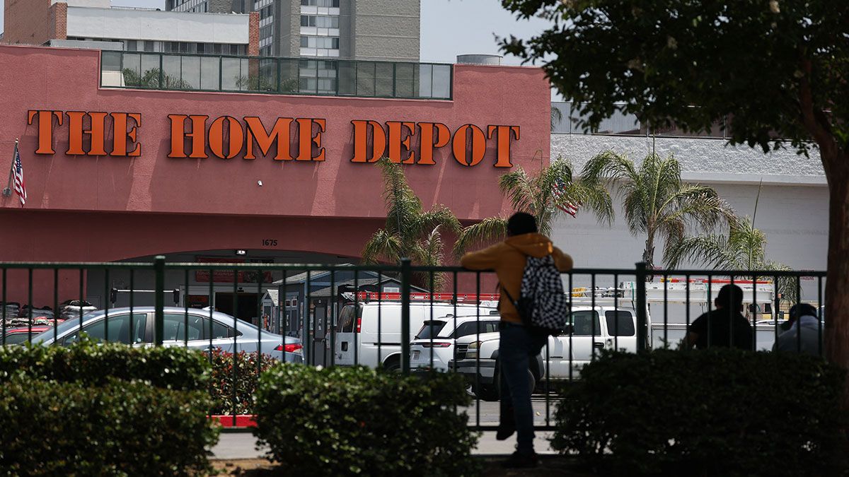 Home Depot denies rumor of $250M DHS deal allowing ICE arrests in parking lots