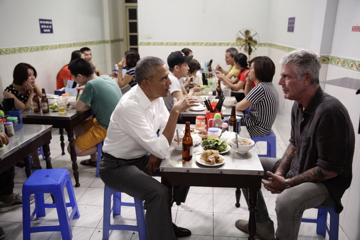 Photo allegedly shows Obama and Epstein drinking beers in Southeast Asia. You should have reservations