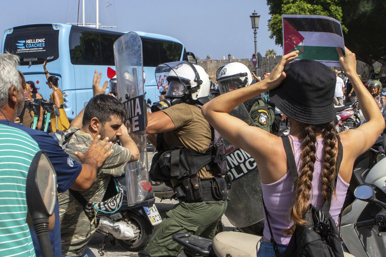 Israeli cruise ship protest sparks violent police clashes on Greek island