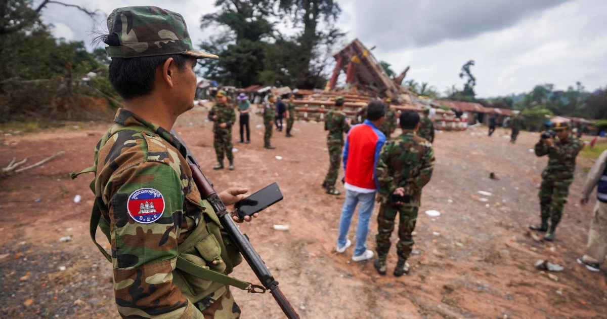 Calls for Thailand to free 20 Cambodian soldiers held after border clashes