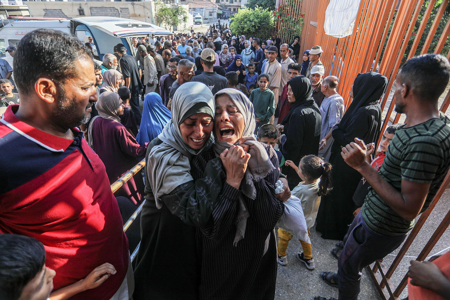 Attack on Palestinian Red Crescent Society’s Gaza HQ condemned by global health organizations