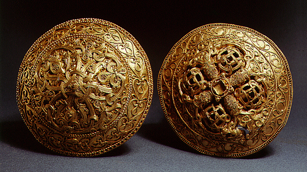 Hornelund Brooches: Viking age gold ornaments mysteriously buried in Denmark 1,000 years ago