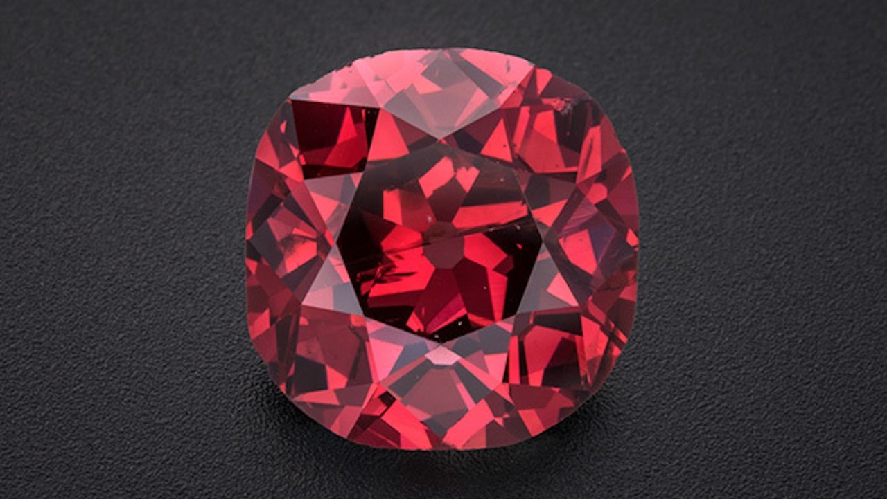 Why do diamonds come in different colors?