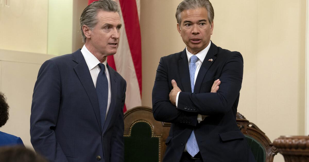 Chabria: 37 lawsuits with one purpose: protecting the ‘California dream’ from Trump