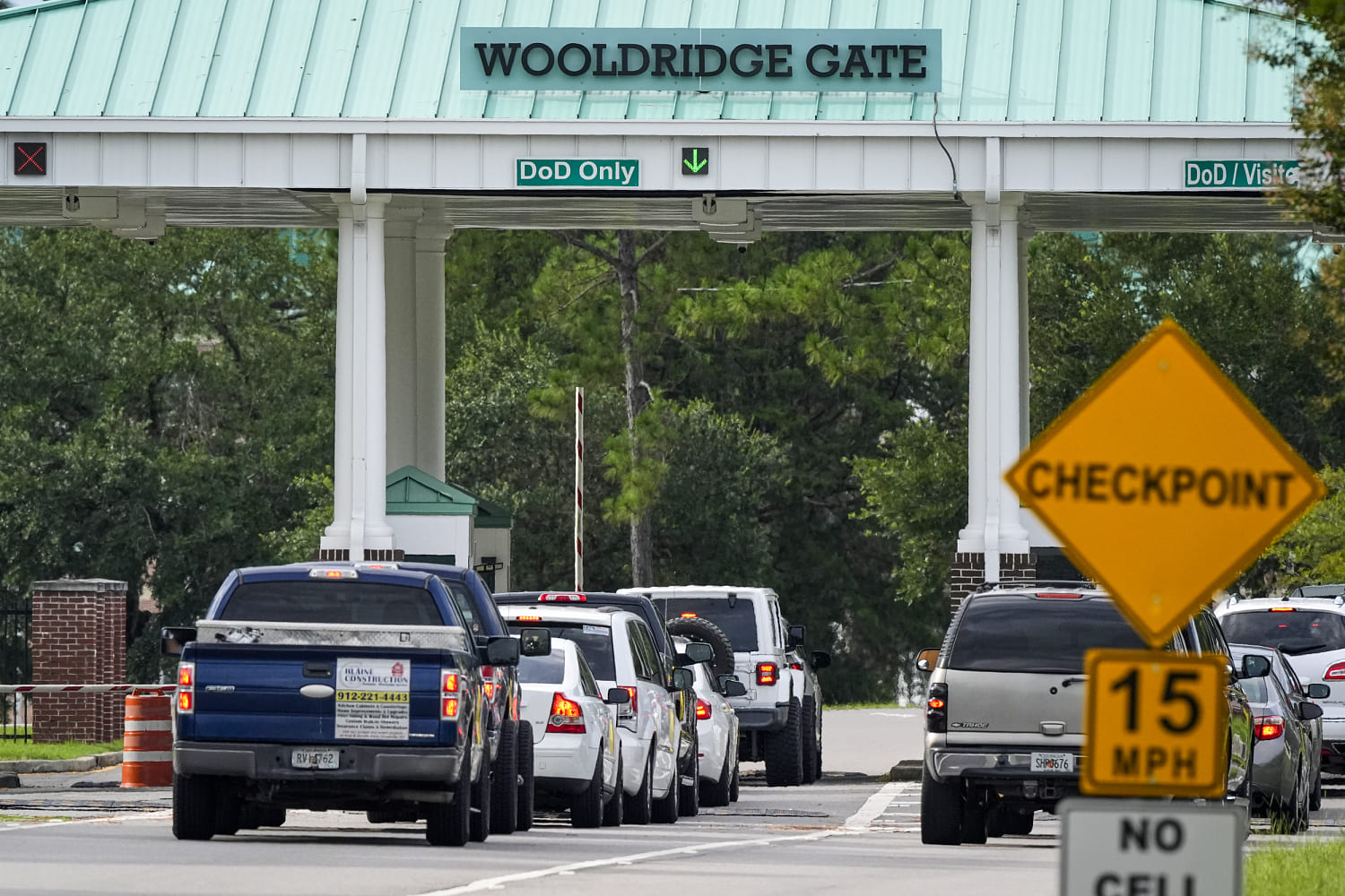 6 unarmed soldiers praised for tackling and subduing Fort Stewart shooter
