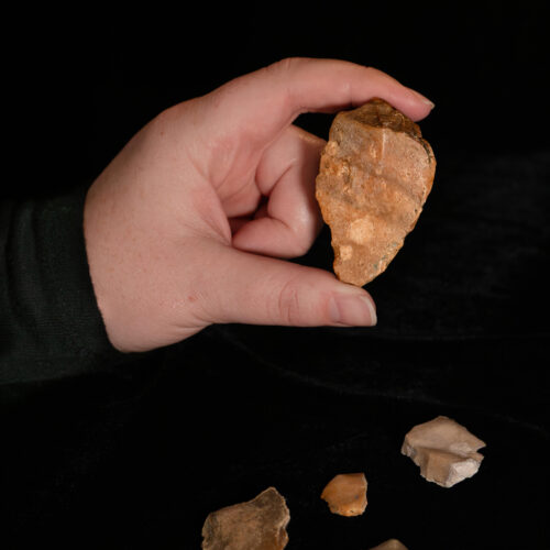 Stone tools may hint at ancestors of Homo floresiensis