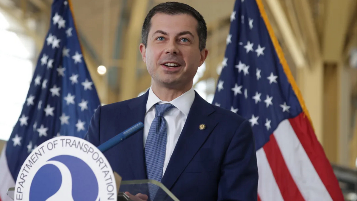 Unraveling claim Pete Buttigieg’s DOT spent $80B on ‘DEI’ initiatives while delaying air traffic control upgrades