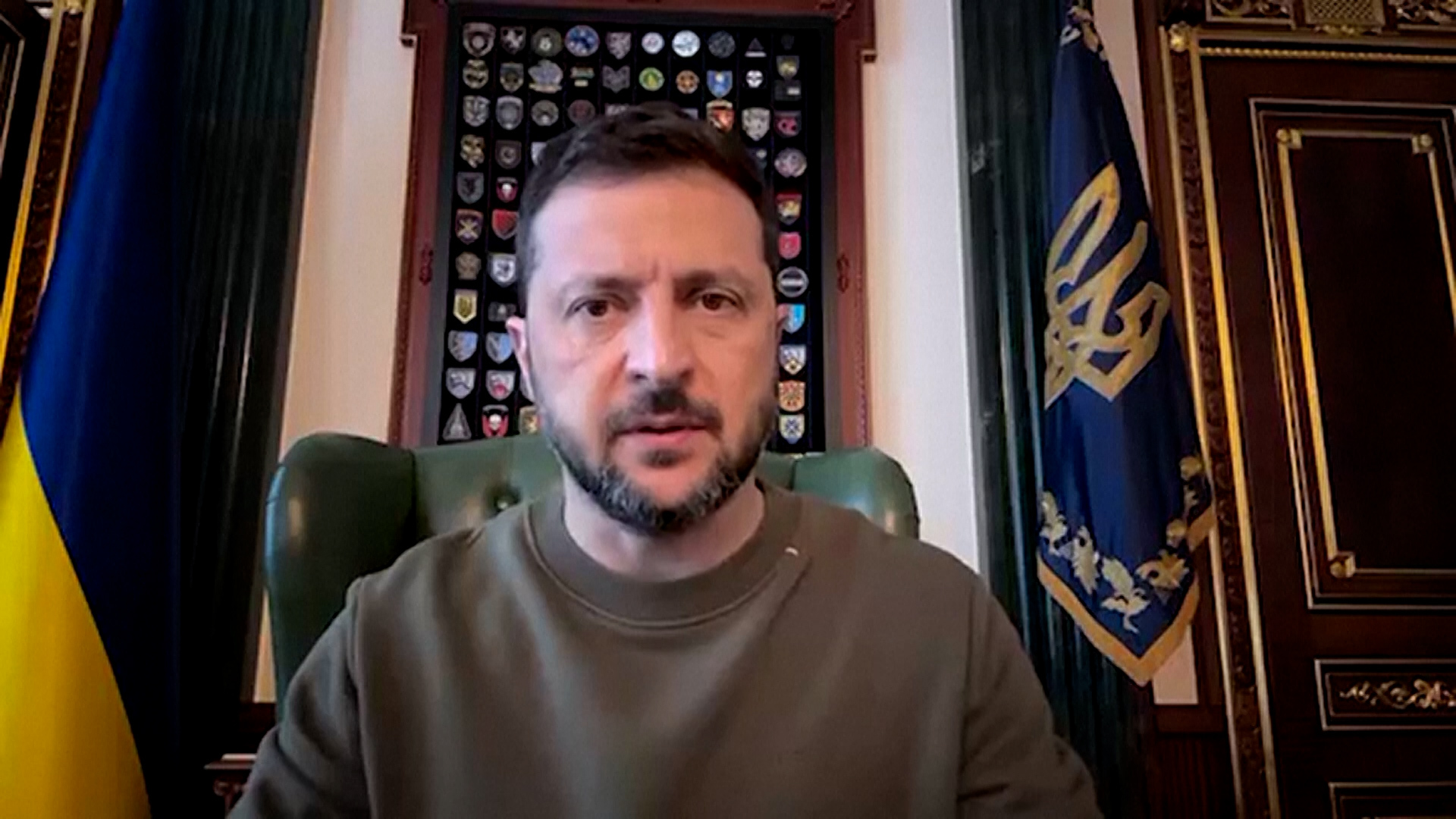 Zelenskyy rejects ‘gifting land’ to Russia ahead of Trump-Putin meeting