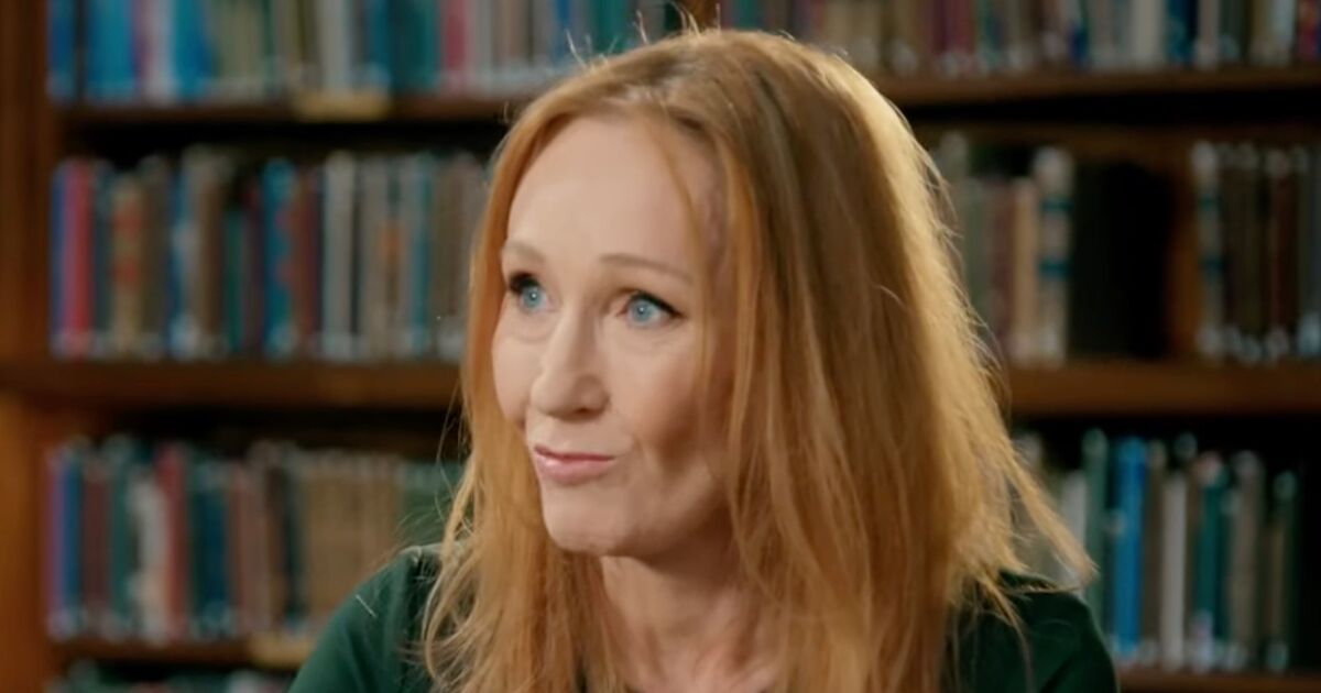 JK Rowling urges boycott of store for having trans employees