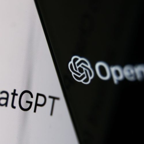 ChatGPT users hate GPT-5’s “overworked secretary” energy, miss their GPT-4o buddy