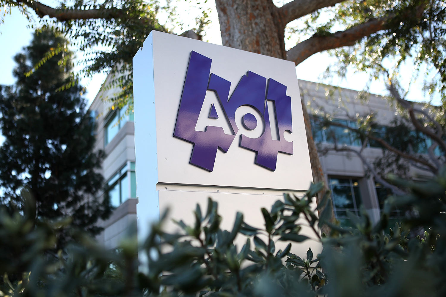 AOL ditching dial-up service, a relic of the internet in the ’90s and early ’00s